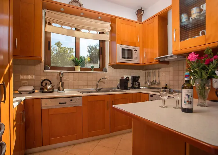 Landsted Christine Beachside Villa Pefkos