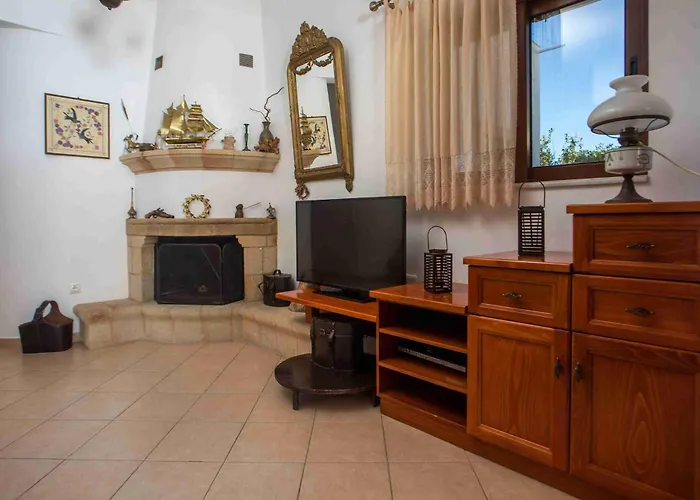 Landhuis Christine Beachside Villa Pefkos *